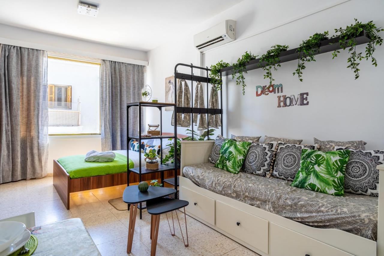 Oasis - Cozy Studio In Larnaca Exterior foto
