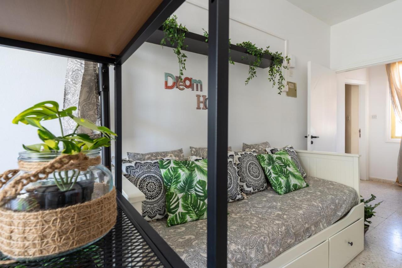 Oasis - Cozy Studio In Larnaca Exterior foto